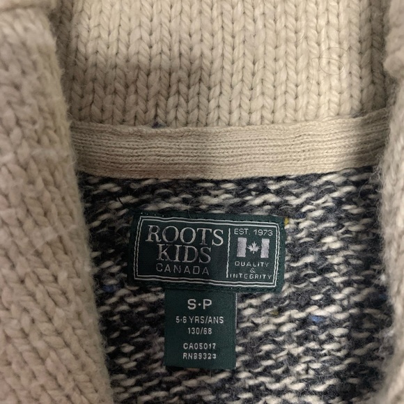 Roots Canada Cottage Button Sweater Size Small (6) - Picture 2 of 2
